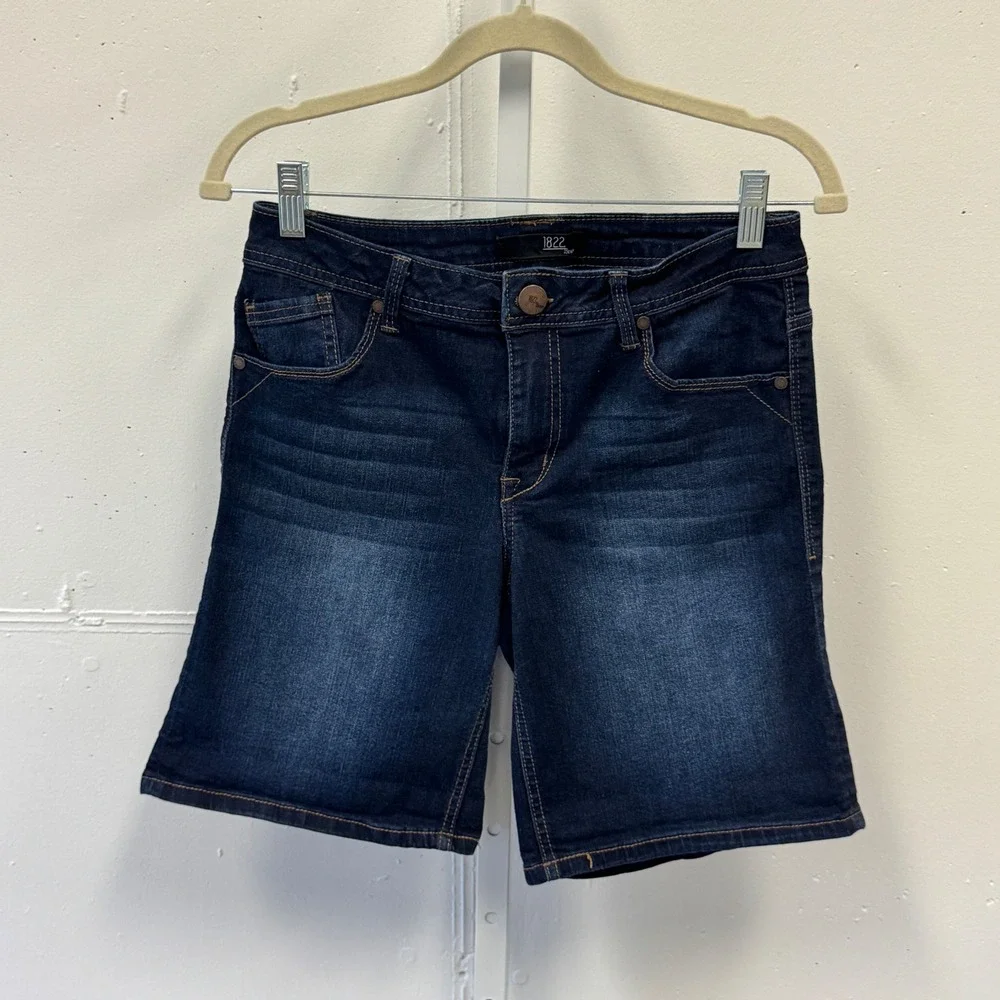 1822 Denim Womens Size 8 Dark Wash Stretch Bermuda Jean Shorts Mid Rise Festival